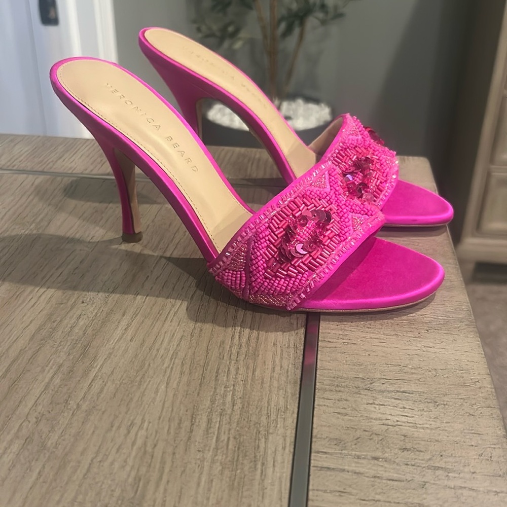 Veronica Beard Pink Heeled Sandals with Bow Bead Detail